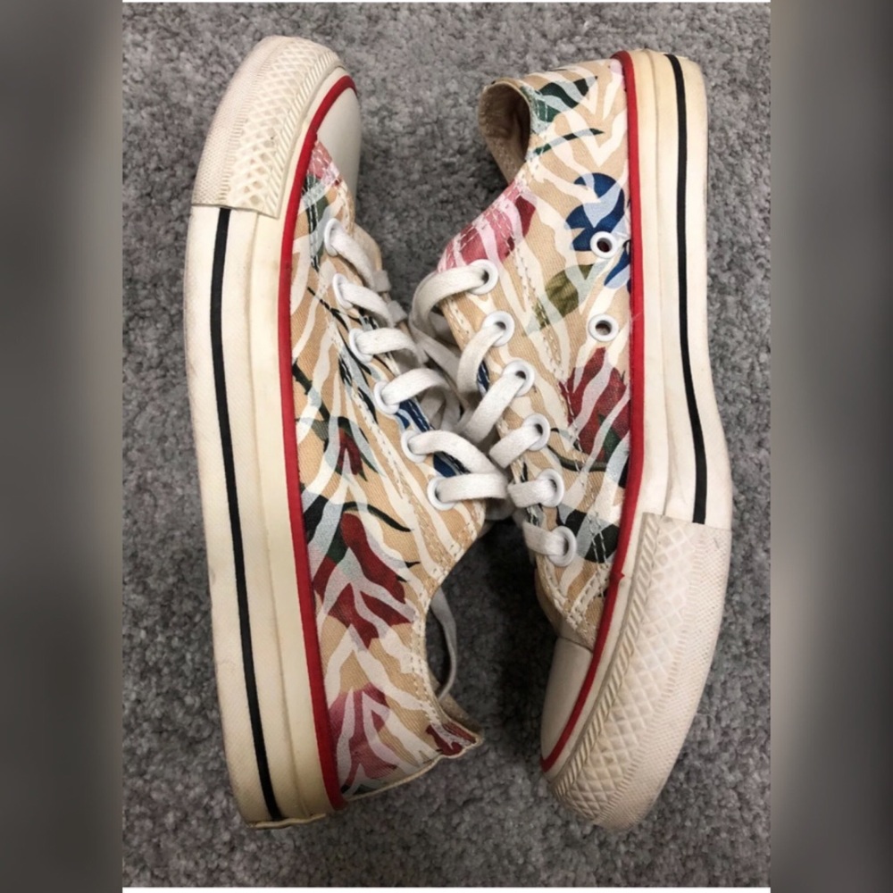 Converse All Star Sneakers